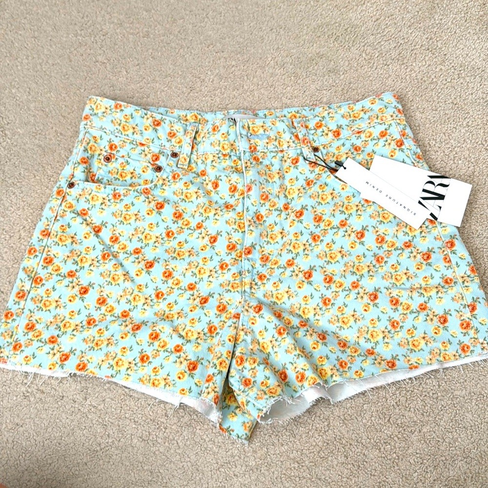 Zara denim shorts size 6
